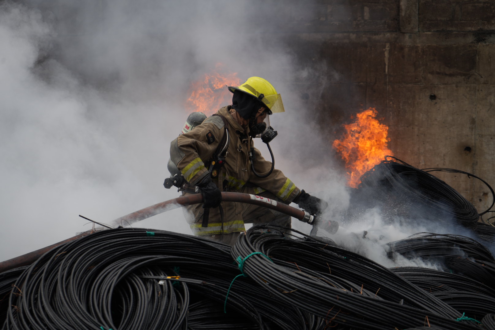 Bomberos trabajaron en incendio de gran magnitud en la Vía a Daule