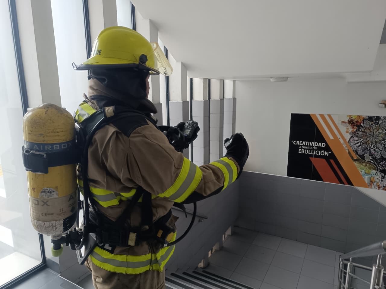 Emergencia por aparente olor toxico se atendió en el centro de la ciudad