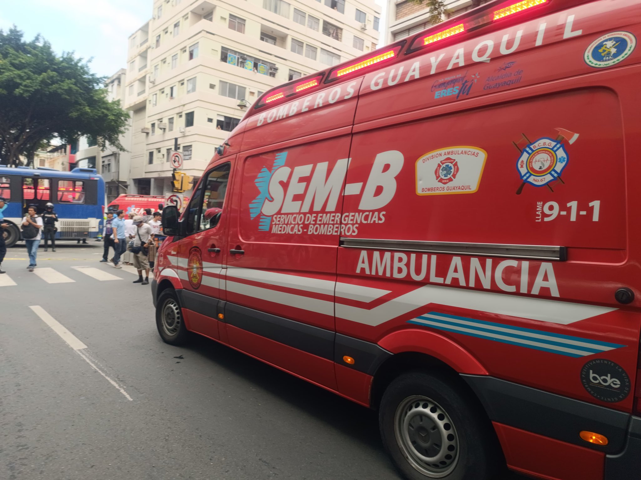 BCBG brindó atención prehospitalaria a 20 heridos tras accidente de tránsito